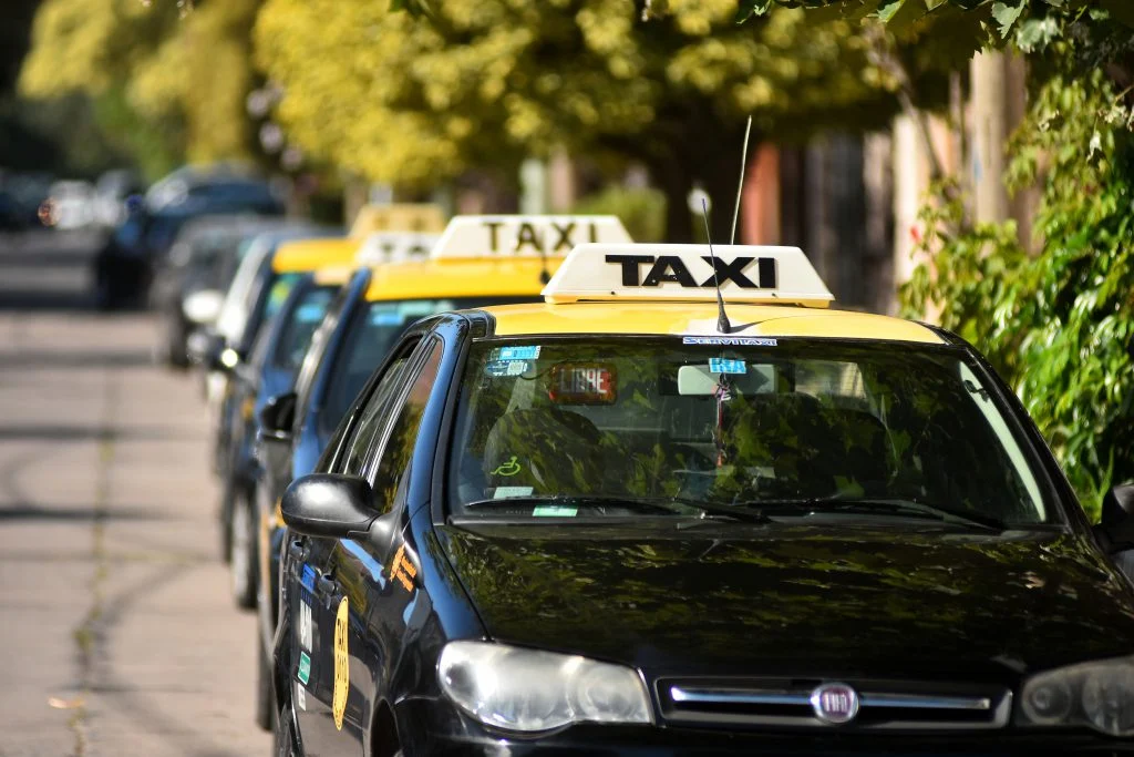 Taxistas analizan abandonar el efectivo para mudarse a las billeteras virtuales