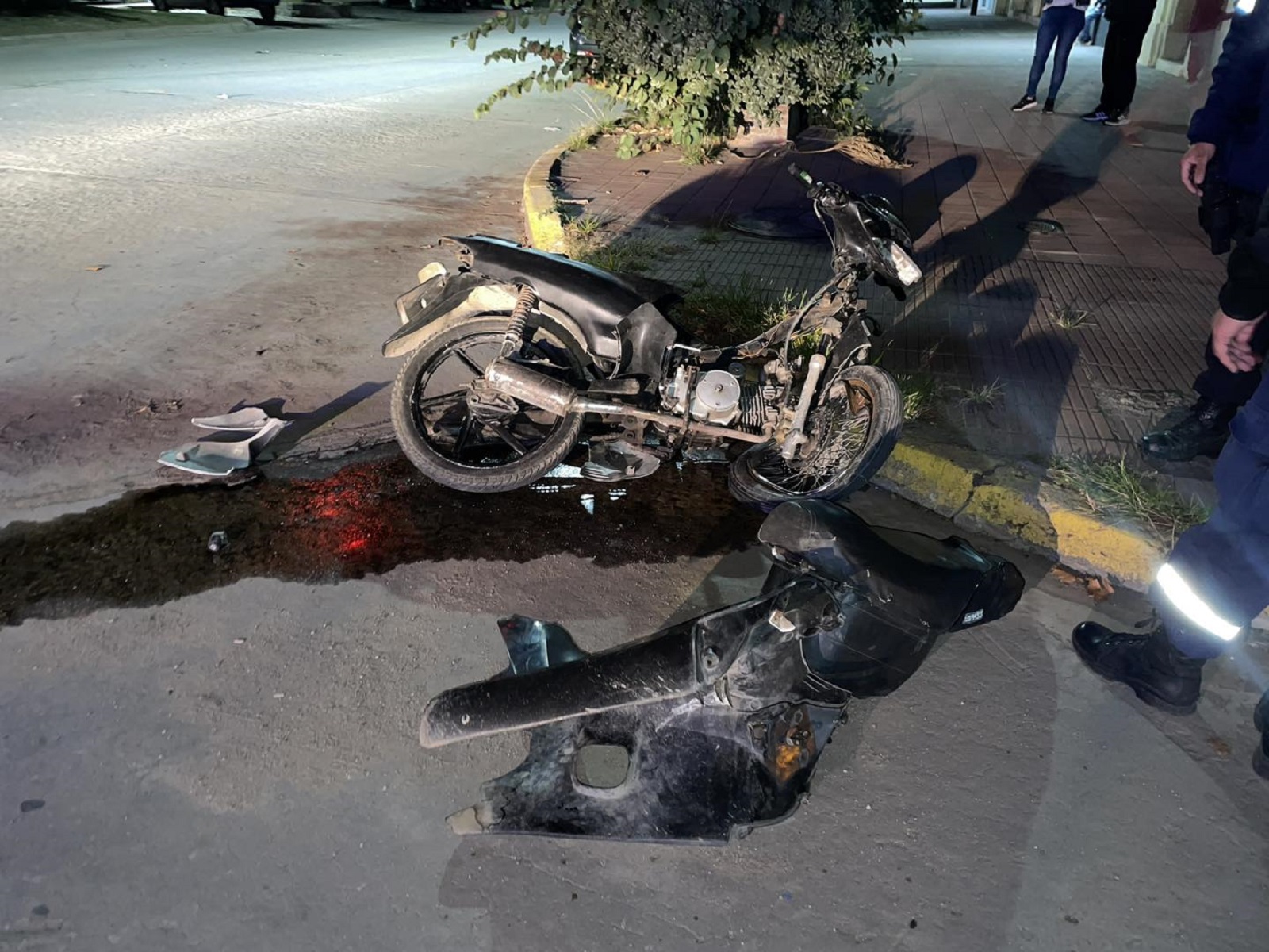 A pesar del semáforo, continúan los accidentes en Chaves y 9