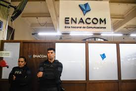 Chau reclamos por el celular: cerró el Enacom y despidieron a 19 trabajadores marplatenses
