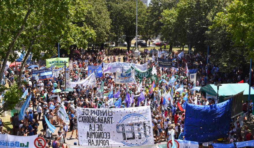 Trabajadores de Necochea y Quequén repudian la reforma laboral y convocan a paro nacional
