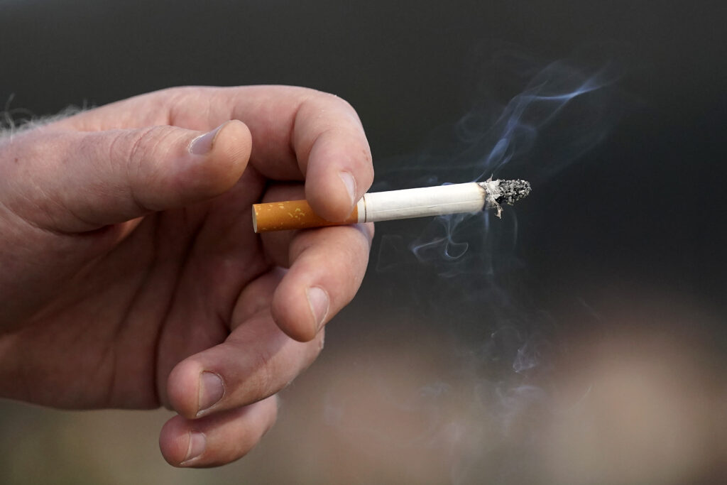Irlanda elevará de 18 a 21 años la edad legal para comprar tabaco