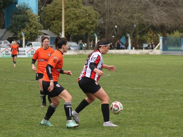 FEMENINI: SEMI APERTURA